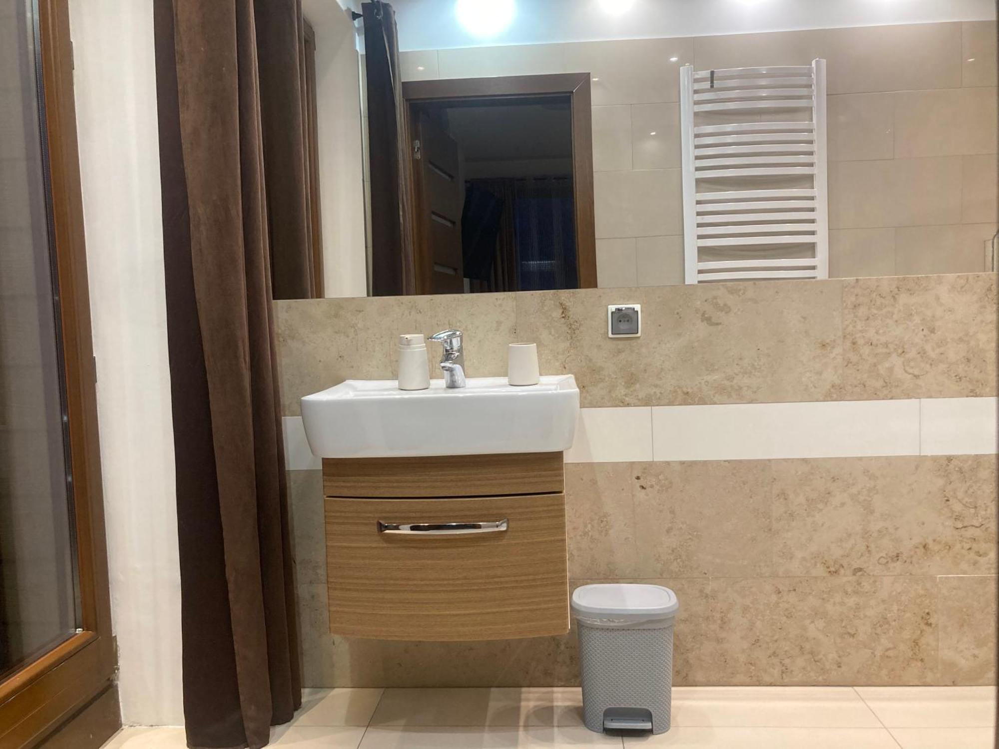 A4 Luxury Apartment Wroclaw Ngoại thất bức ảnh
